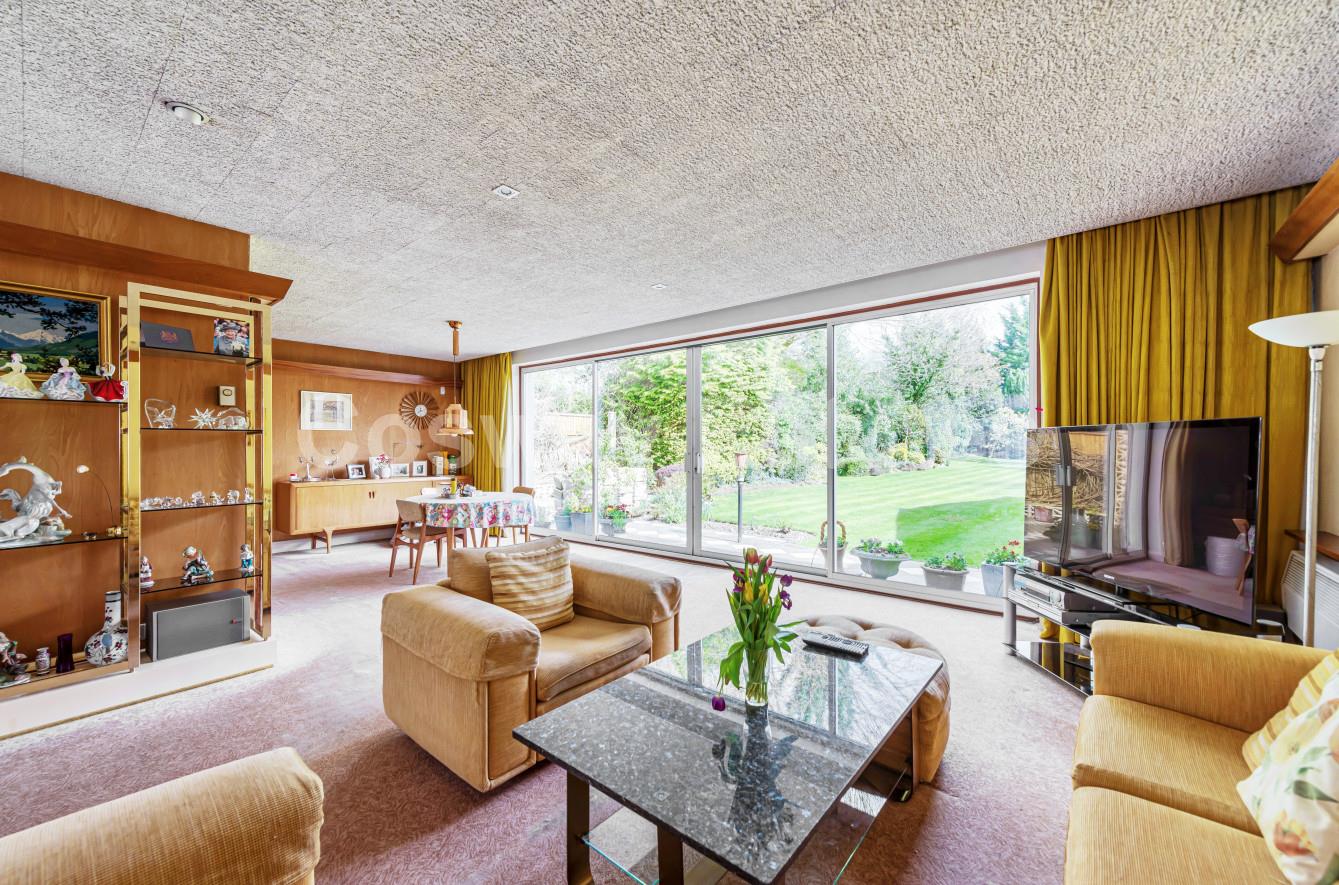 4 bed property in Uphill Road, London